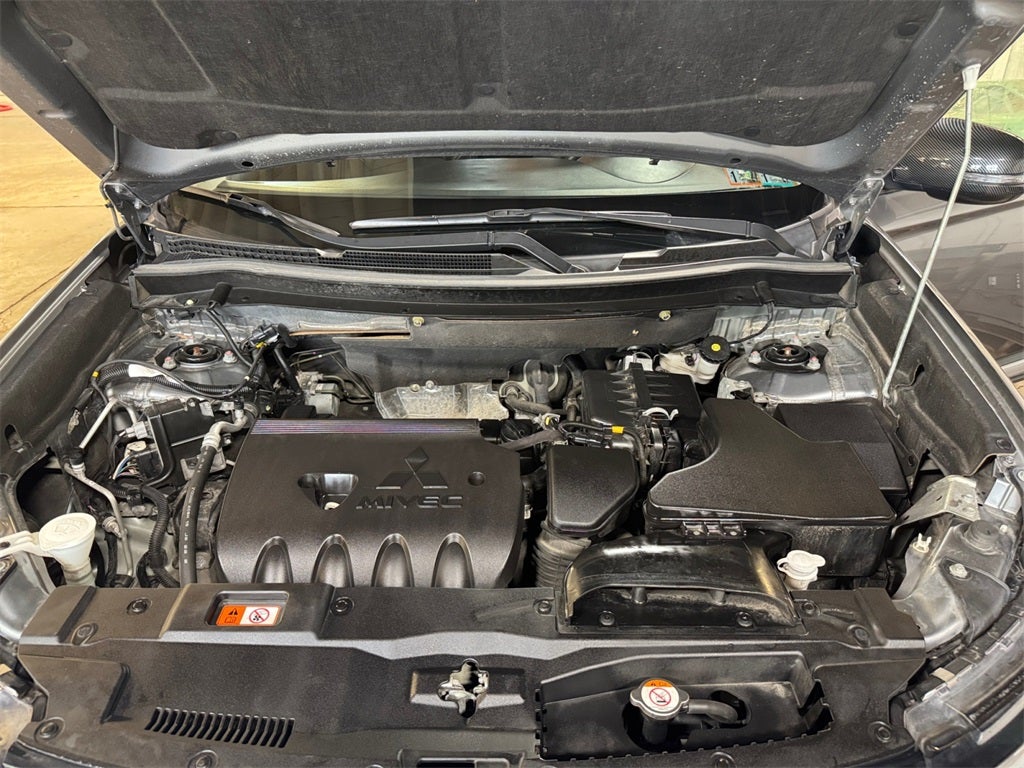 2020 Mitsubishi Outlander SE