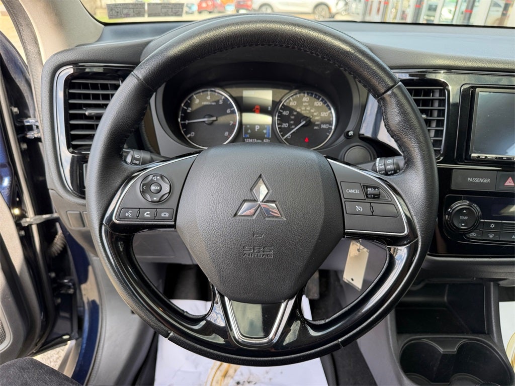 2016 Mitsubishi Outlander ES