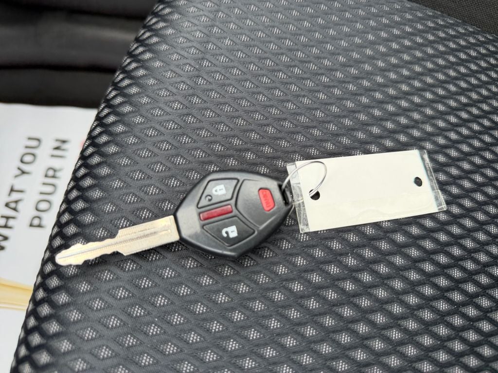 2016 Mitsubishi Outlander ES