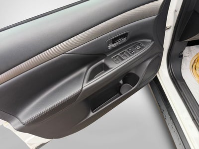 2015 Mitsubishi Outlander SE