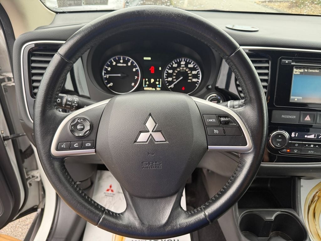 2015 Mitsubishi Outlander SE
