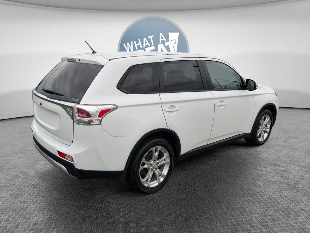 2015 Mitsubishi Outlander SE