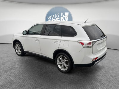 2015 Mitsubishi Outlander SE