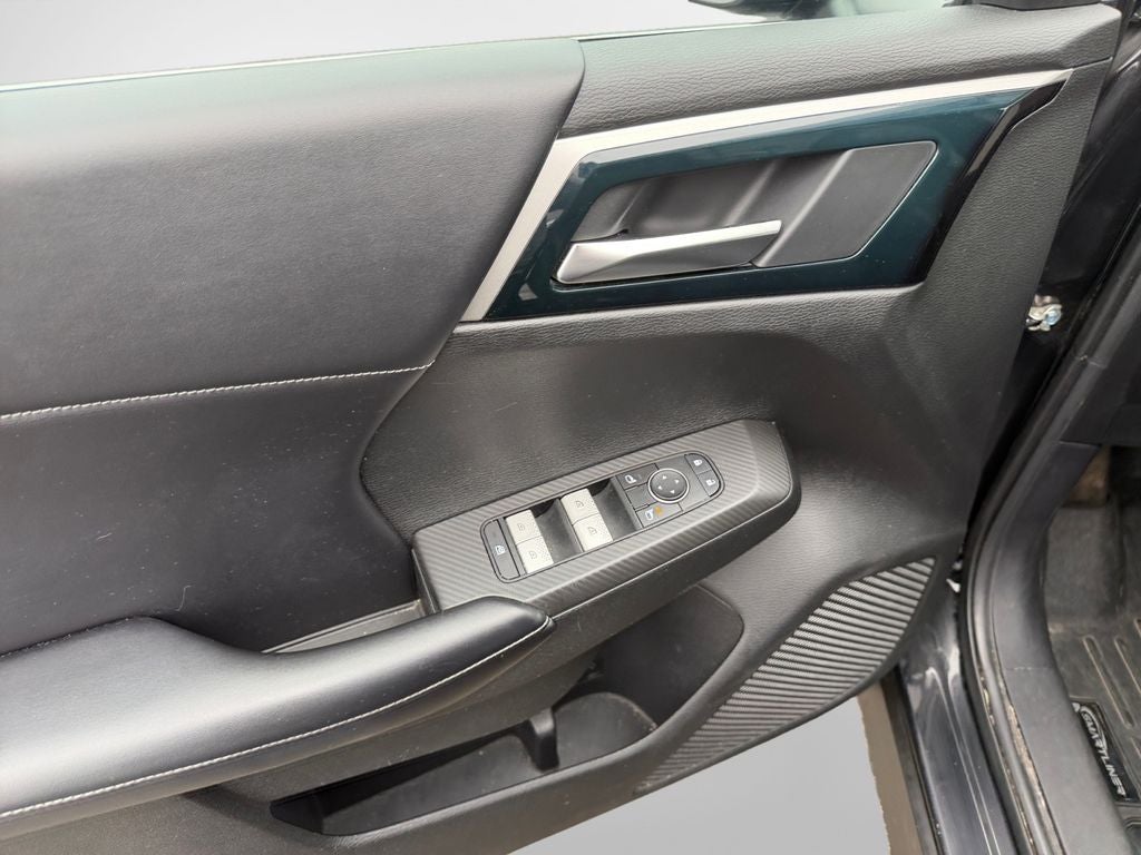 2022 Mitsubishi Outlander SE Launch Edition