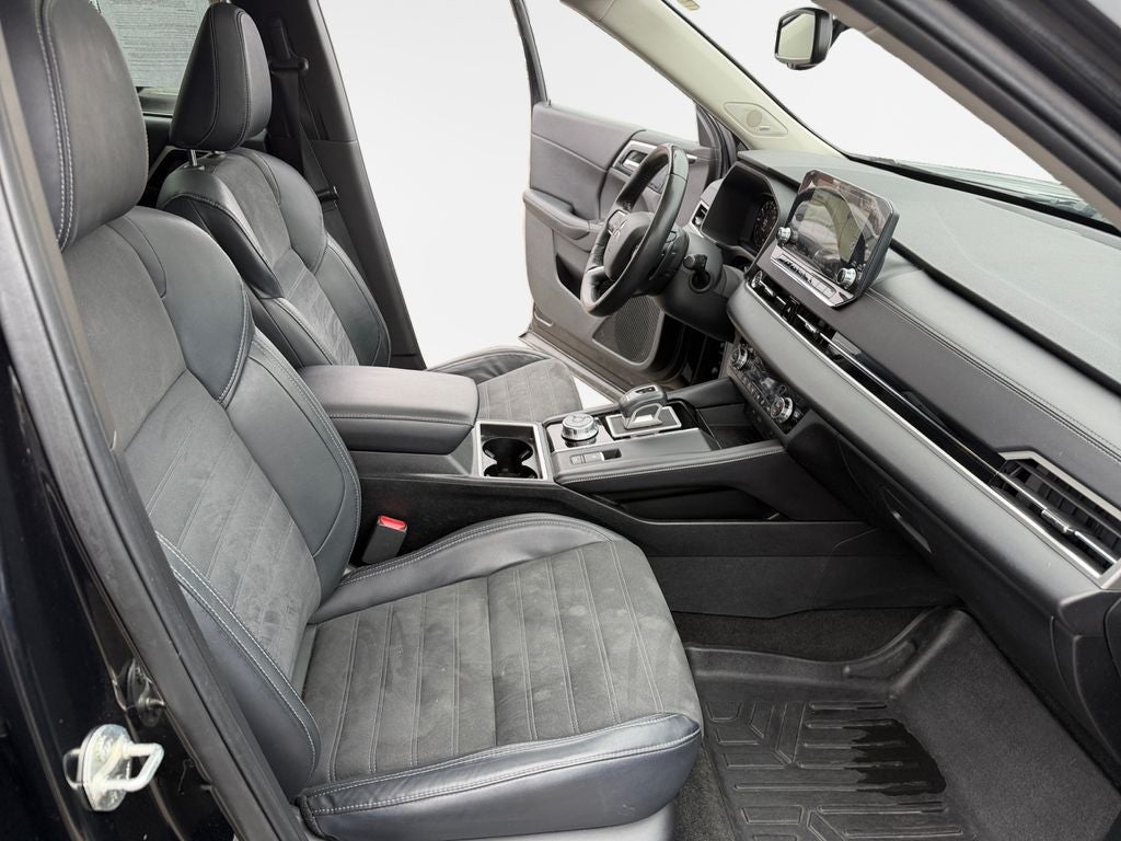 2022 Mitsubishi Outlander SE Launch Edition