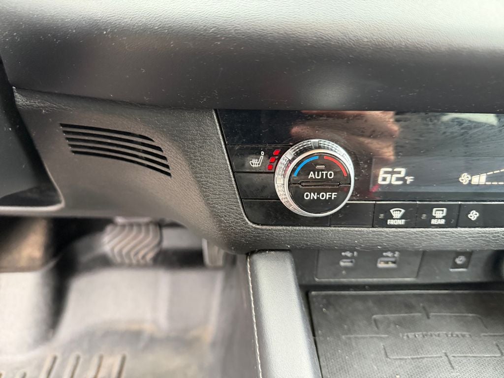 2022 Mitsubishi Outlander SE Launch Edition