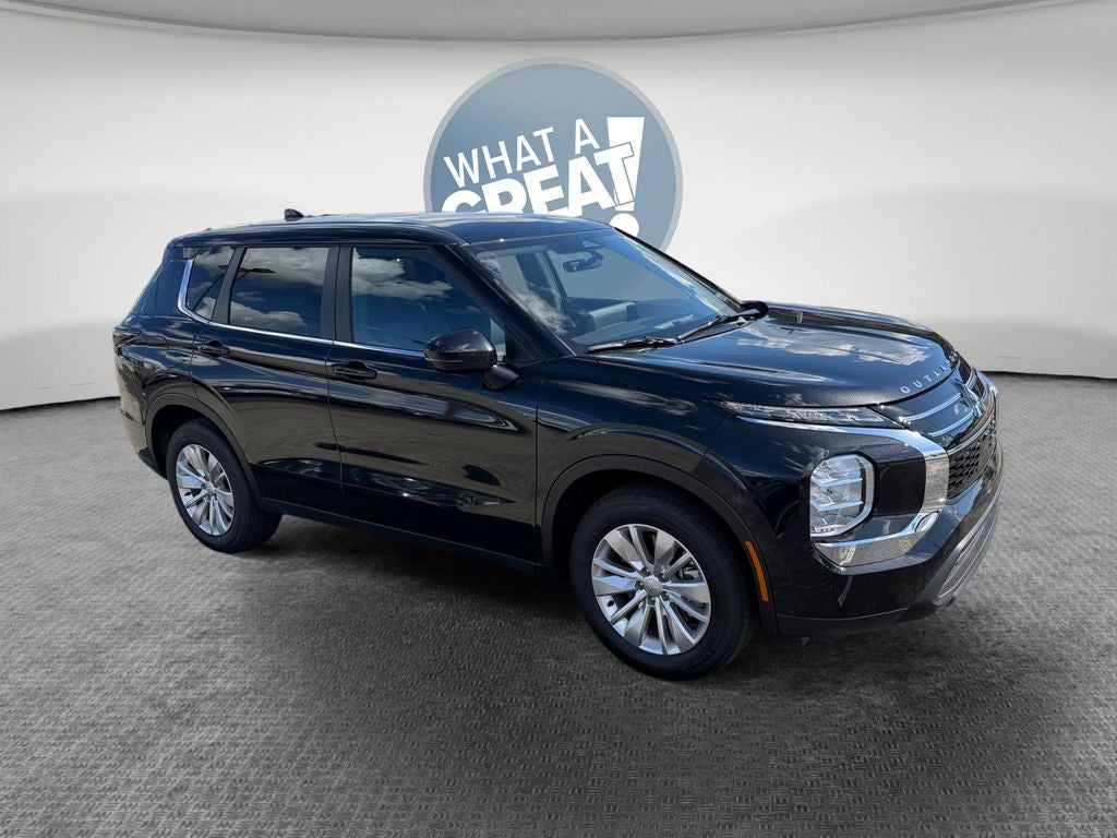 2026 Mitsubishi Outlander ES