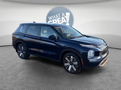 2026 Mitsubishi Outlander SE