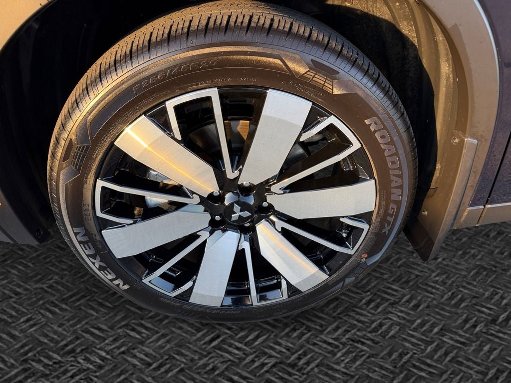 2026 Mitsubishi Outlander SE