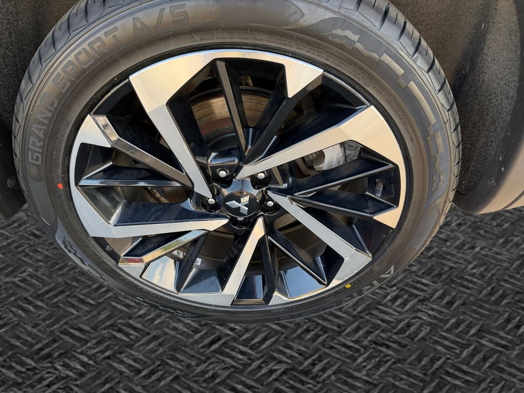 2022 Mitsubishi Outlander ES