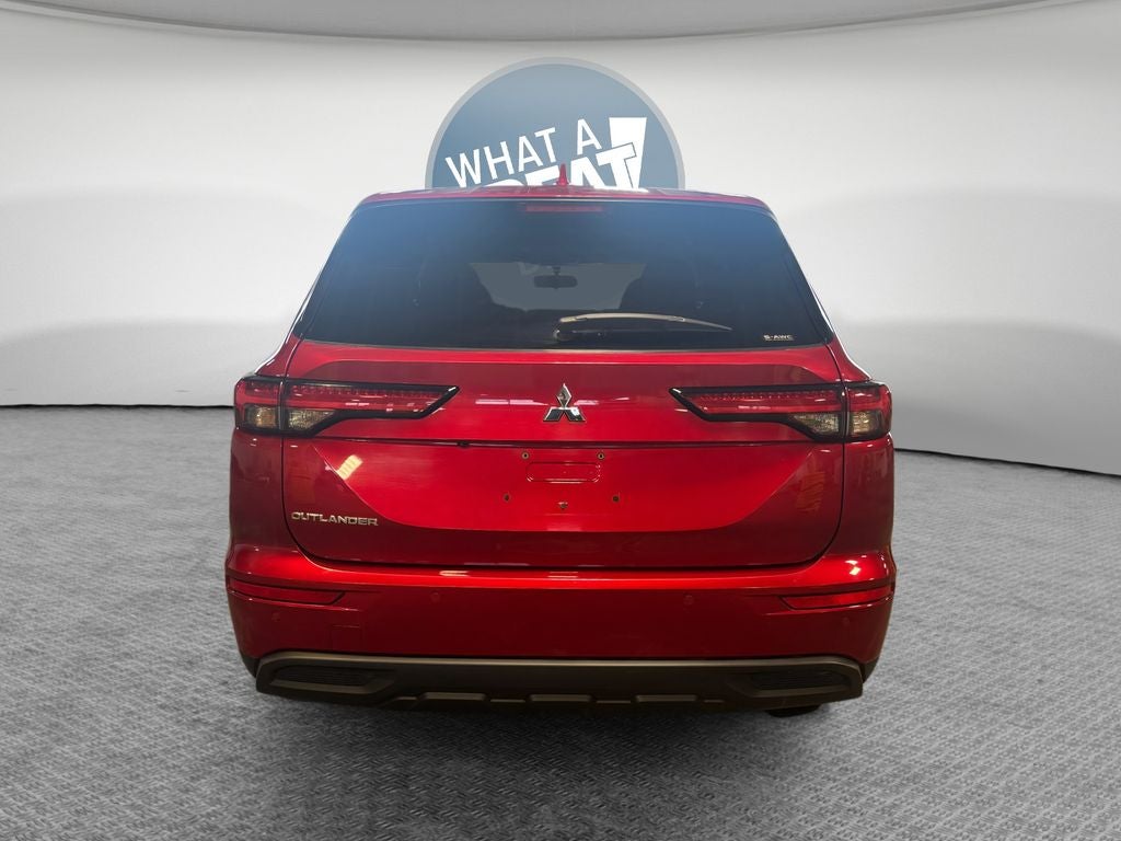 2022 Mitsubishi Outlander ES