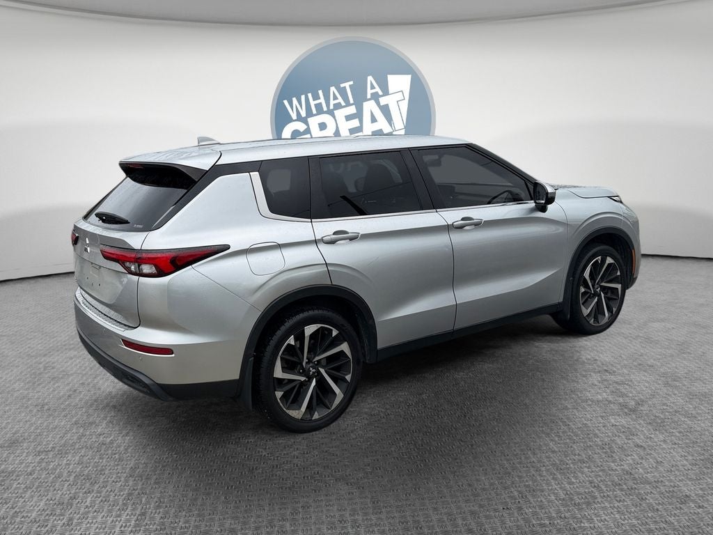 2022 Mitsubishi Outlander ES CONVENIENCE PACKAGE