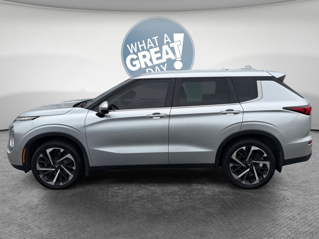 2022 Mitsubishi Outlander ES CONVENIENCE PACKAGE