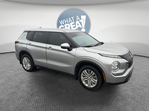 2023 Mitsubishi Outlander ES