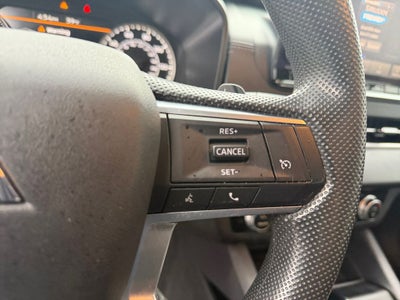 2023 Mitsubishi Outlander ES