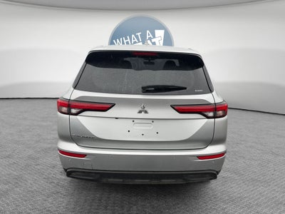 2023 Mitsubishi Outlander ES