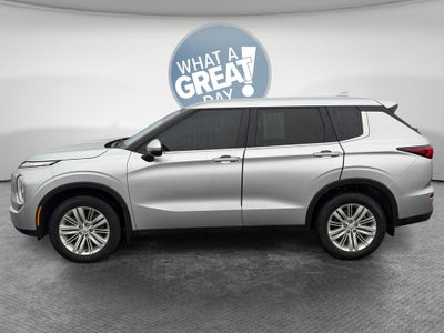 2023 Mitsubishi Outlander ES