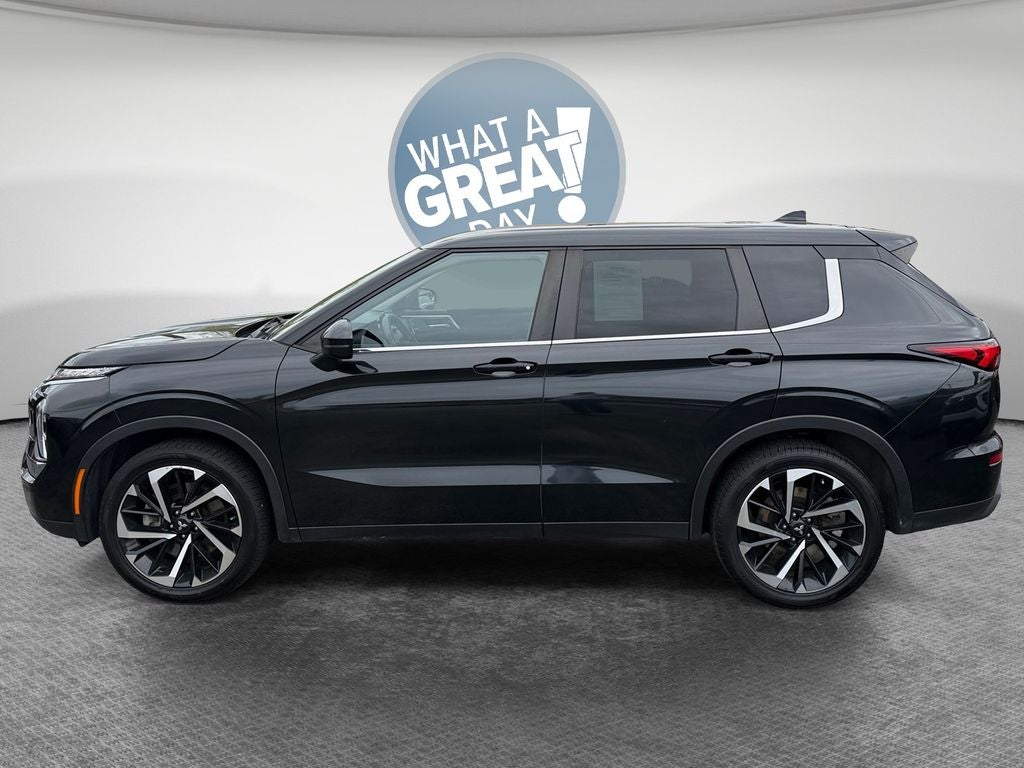 2022 Mitsubishi Outlander ES CONVENIENCE PACKAGE