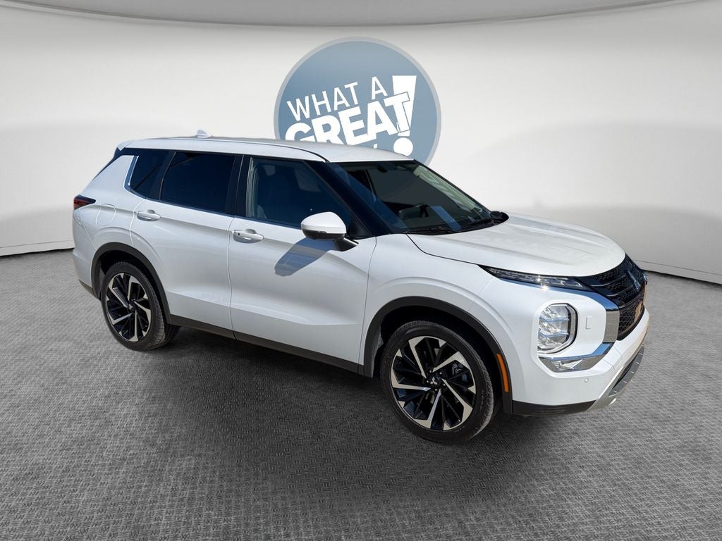 2022 Mitsubishi Outlander SE