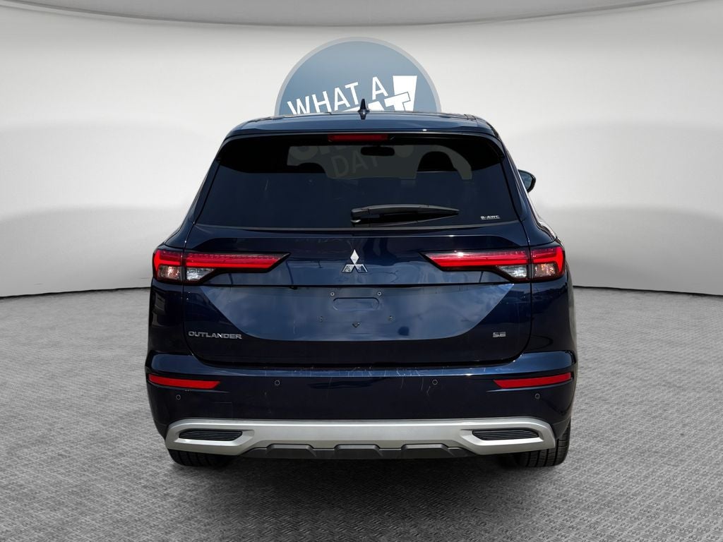 2022 Mitsubishi Outlander SE