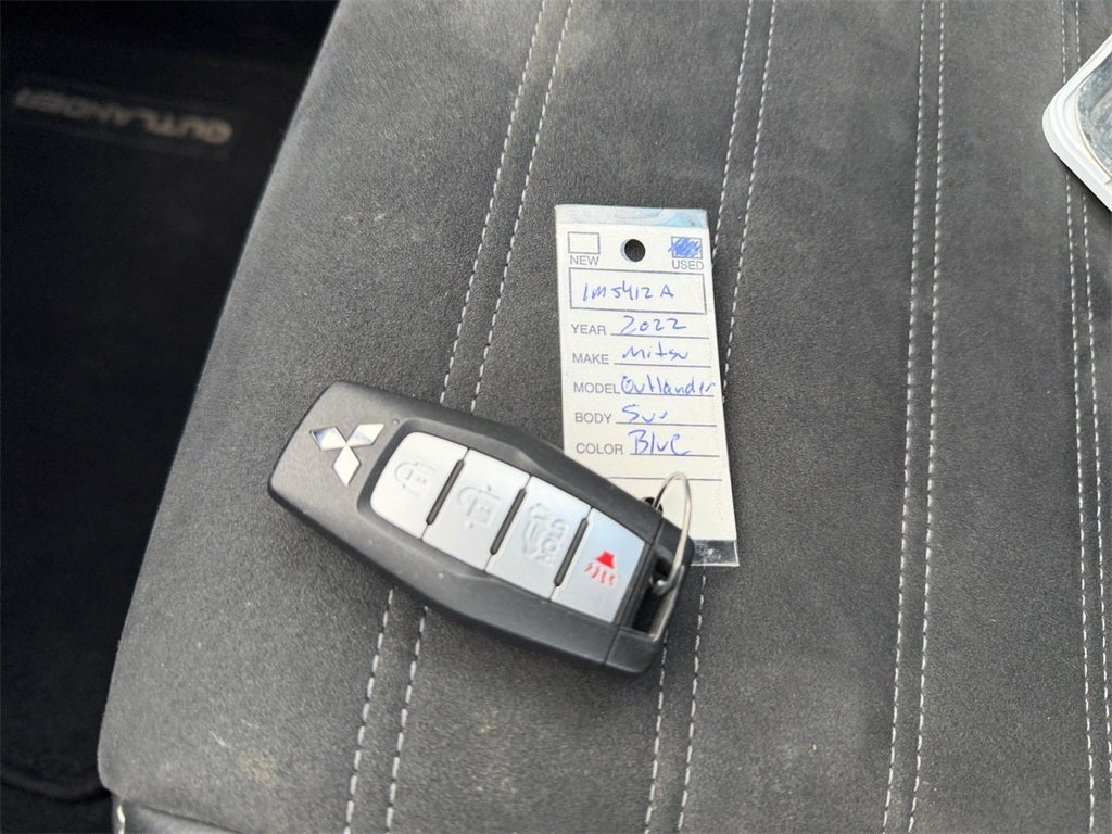 2022 Mitsubishi Outlander SE