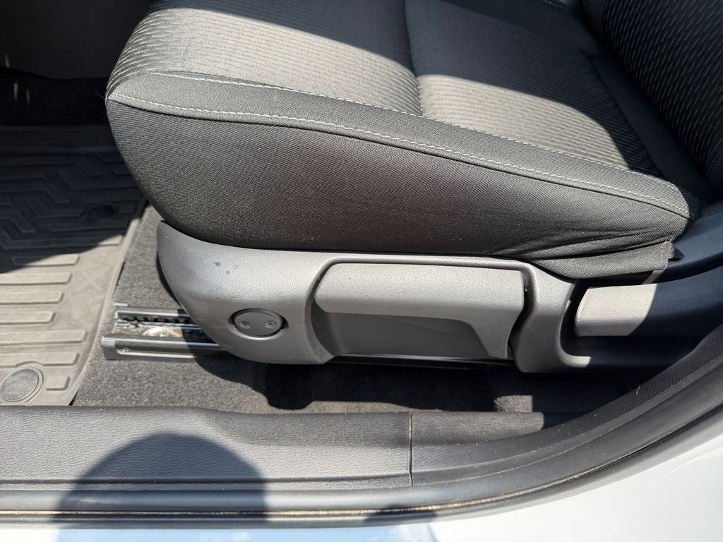 2024 Mitsubishi Outlander ES