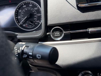 2024 Mitsubishi Outlander ES