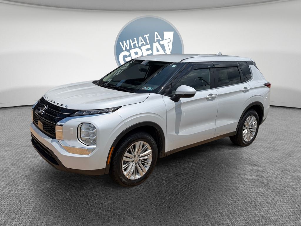 2024 Mitsubishi Outlander ES