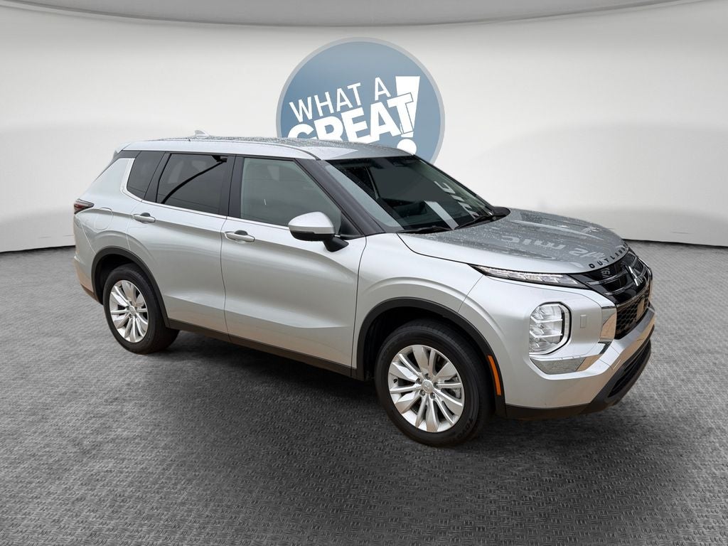 2025 Mitsubishi Outlander ES