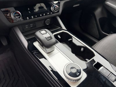 2025 Mitsubishi Outlander ES