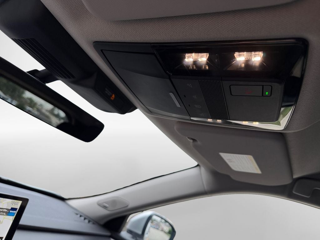 2025 Mitsubishi Outlander ES