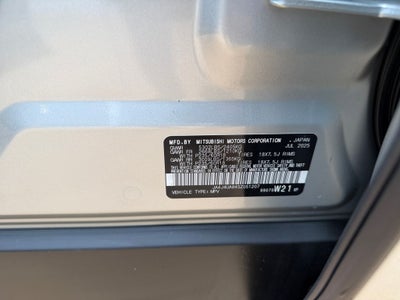 2025 Mitsubishi Outlander ES