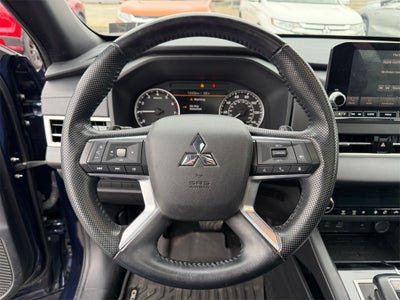 2022 Mitsubishi Outlander Black Edition