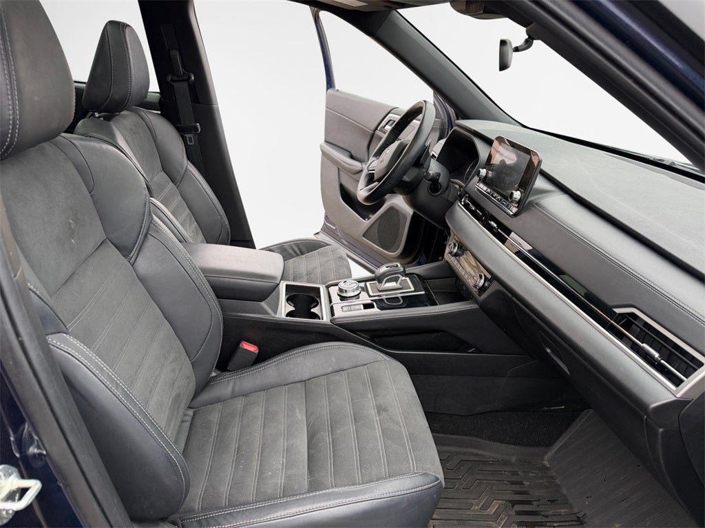 2022 Mitsubishi Outlander Black Edition