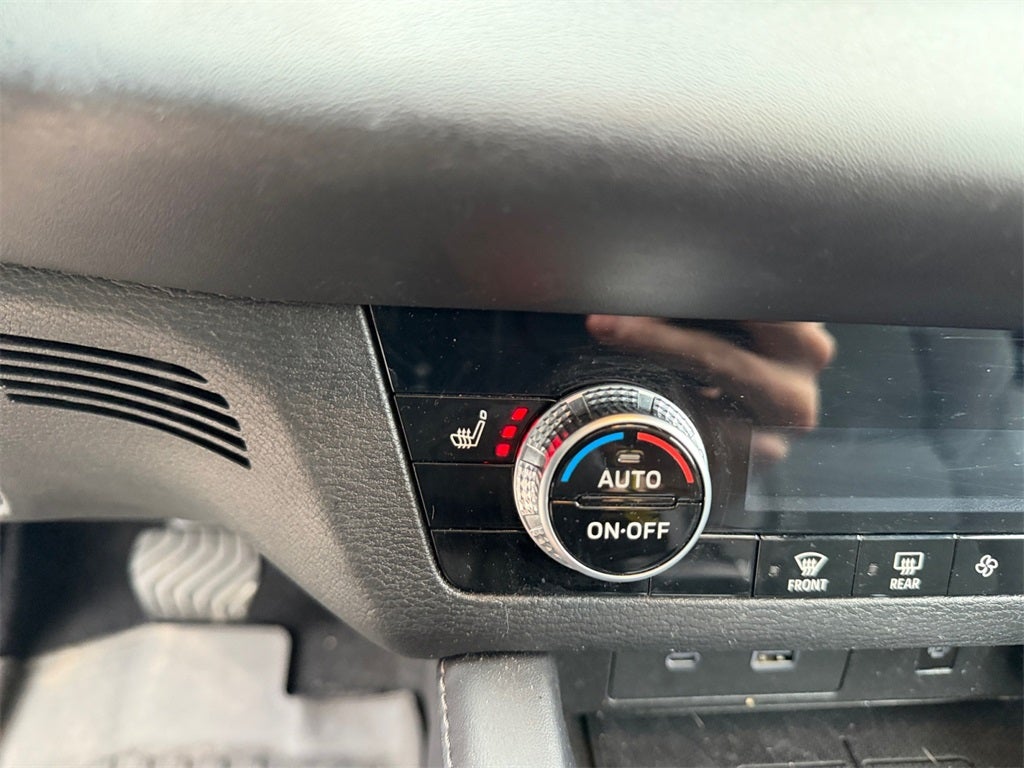 2022 Mitsubishi Outlander Black Edition