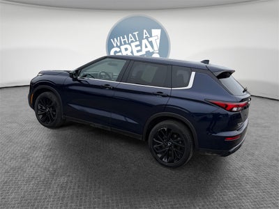 2022 Mitsubishi Outlander Black Edition