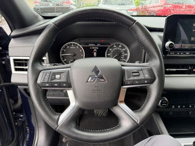 2022 Mitsubishi Outlander Black Edition