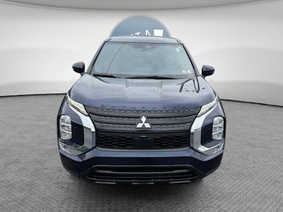 2022 Mitsubishi Outlander Black Edition
