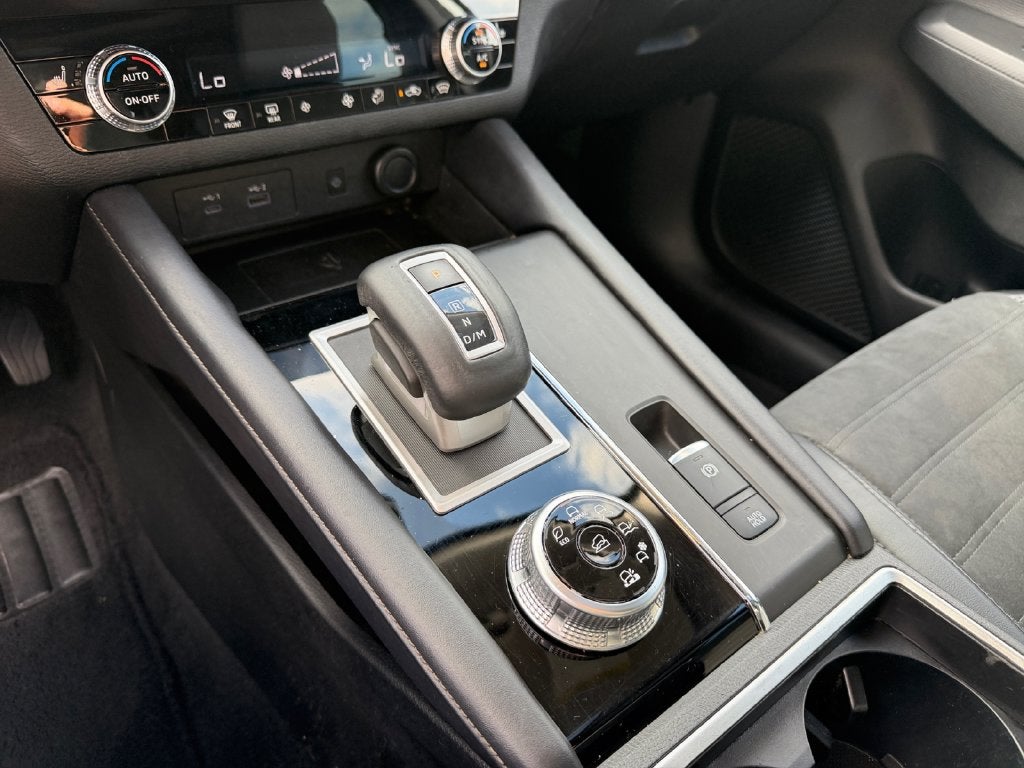 2022 Mitsubishi Outlander SE TECH