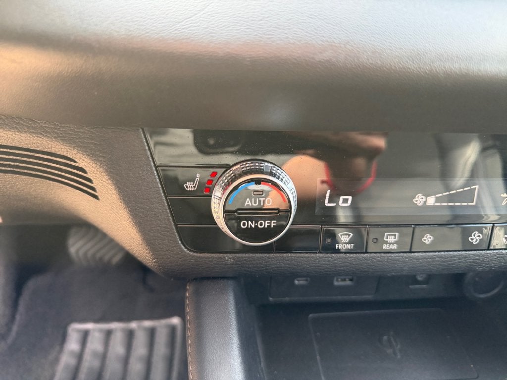 2022 Mitsubishi Outlander SE TECH