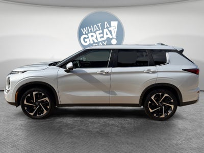 2022 Mitsubishi Outlander SE TECH