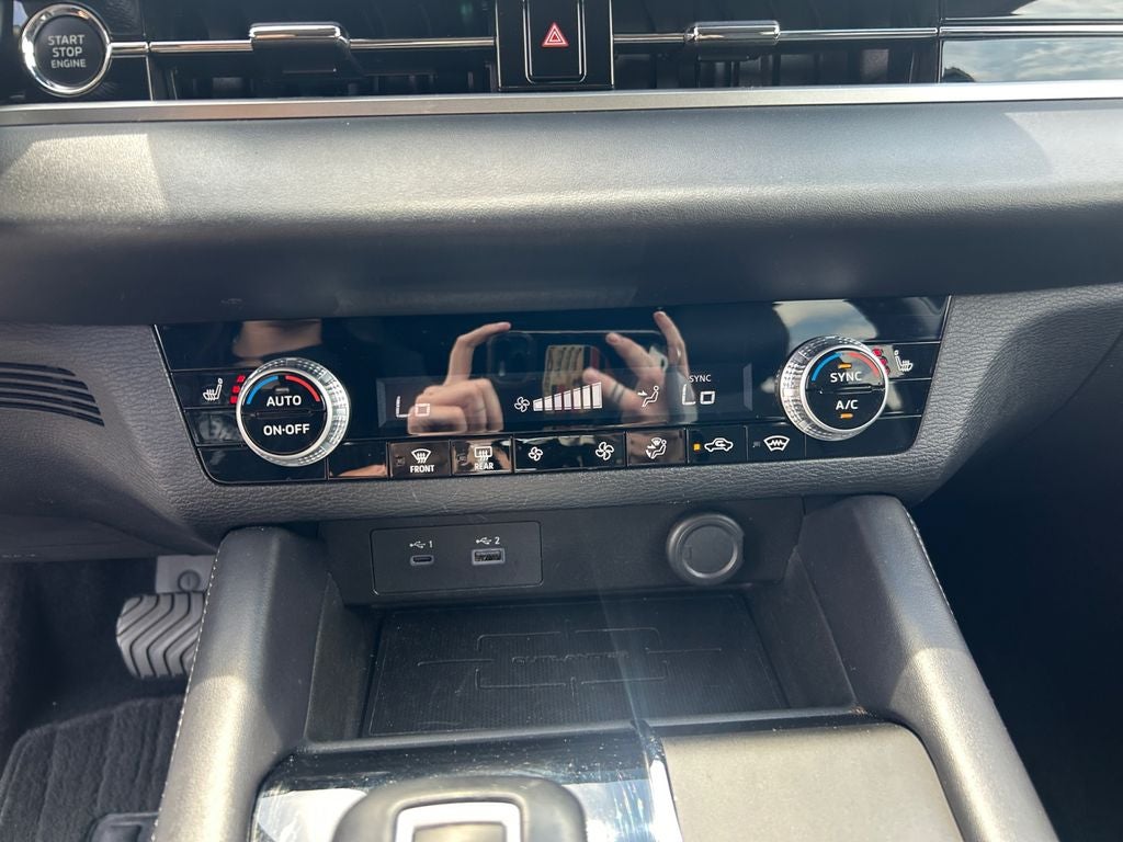 2023 Mitsubishi Outlander SE