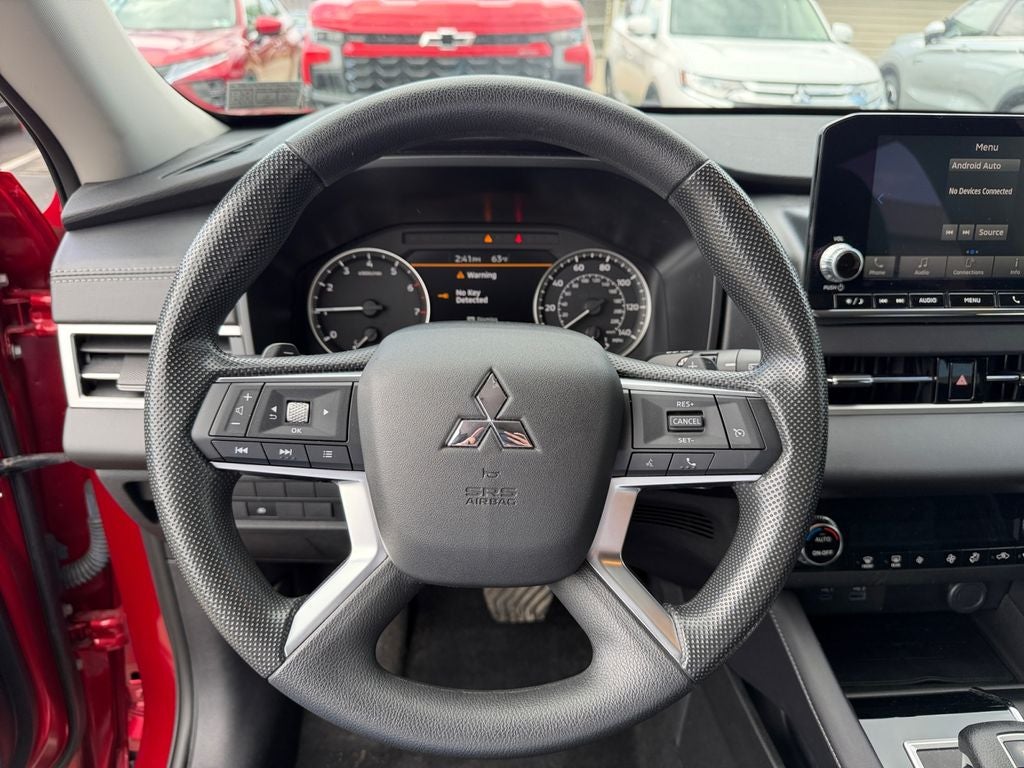 2024 Mitsubishi Outlander ES
