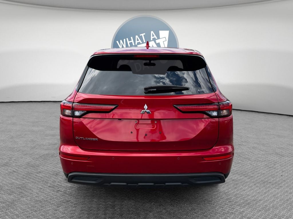2024 Mitsubishi Outlander ES