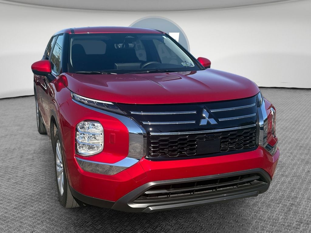 2025 Mitsubishi Outlander ES