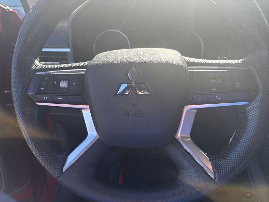2025 Mitsubishi Outlander ES