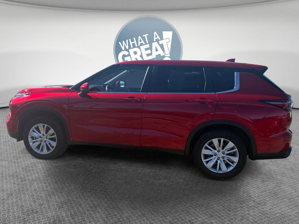 2025 Mitsubishi Outlander ES