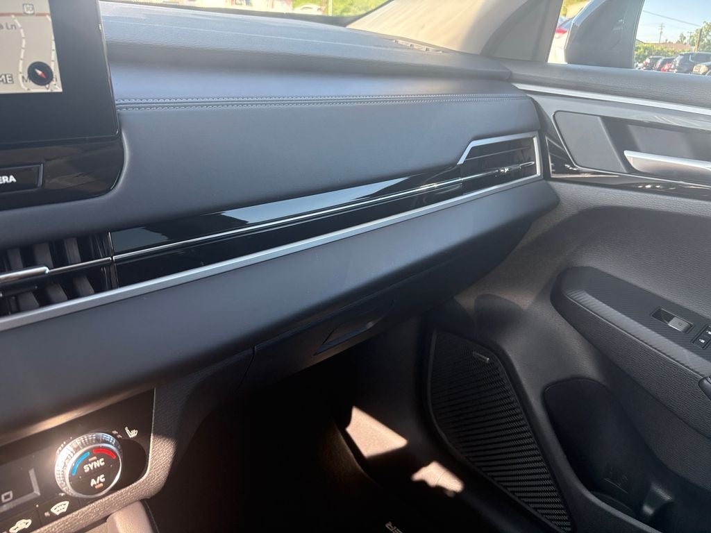 2026 Mitsubishi Outlander ES