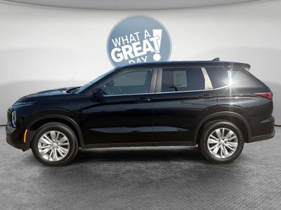 2026 Mitsubishi Outlander ES