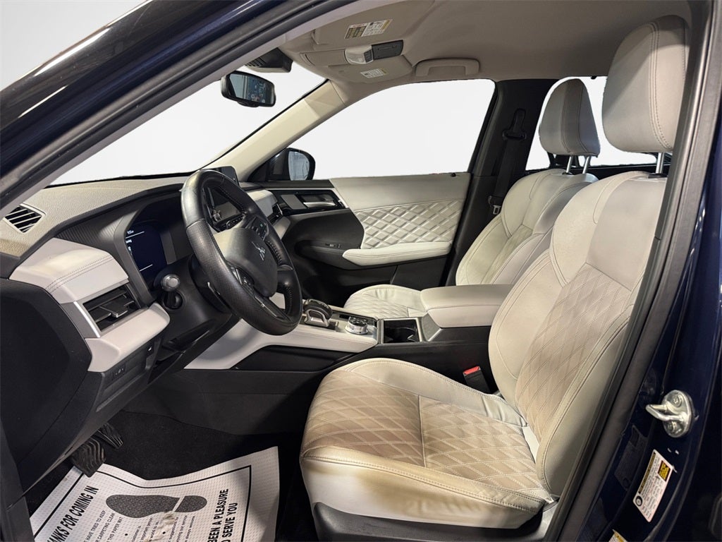 2023 Mitsubishi Outlander SEL